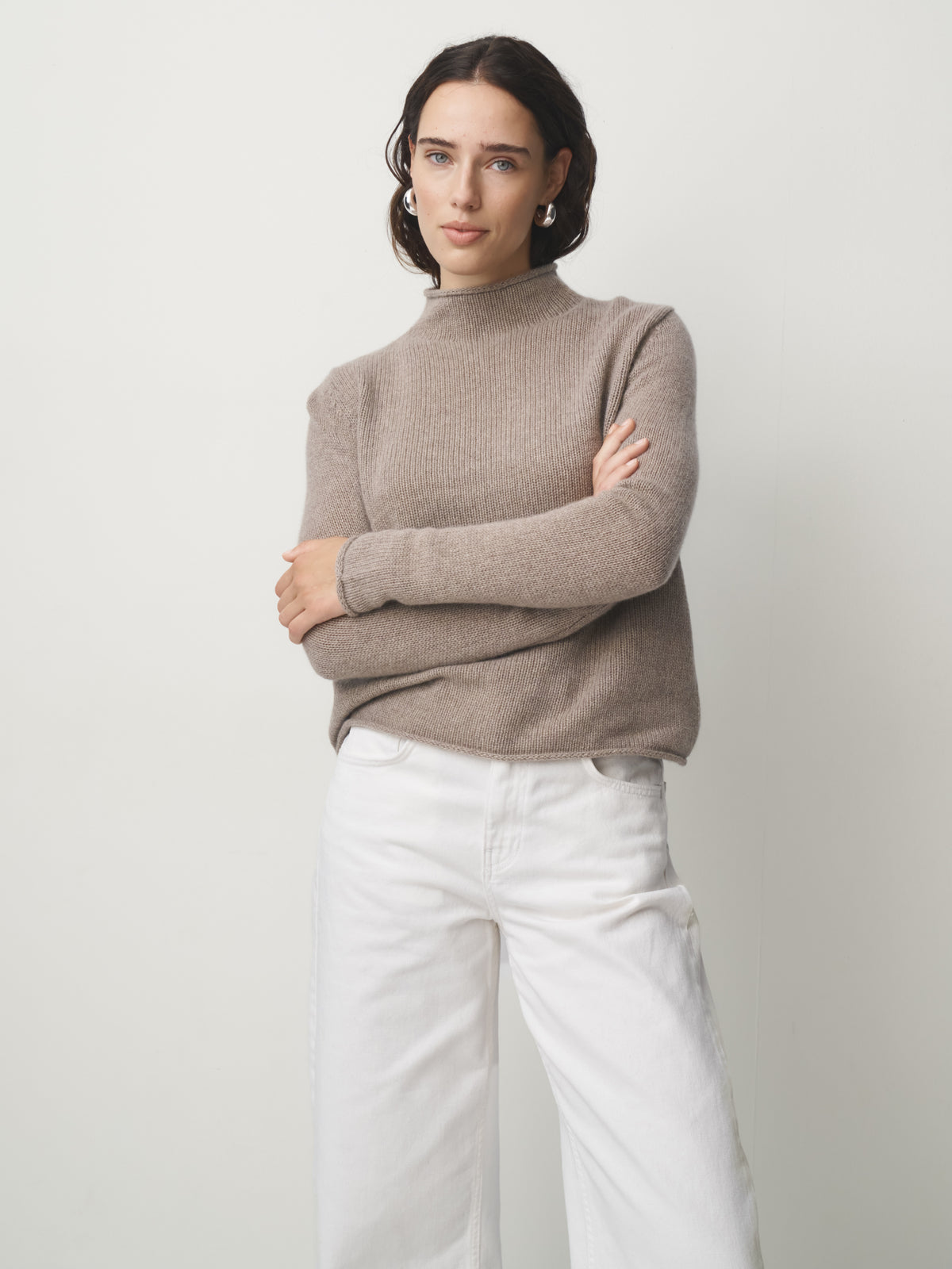 Cashmere Sweater Stand-Up Collar beige