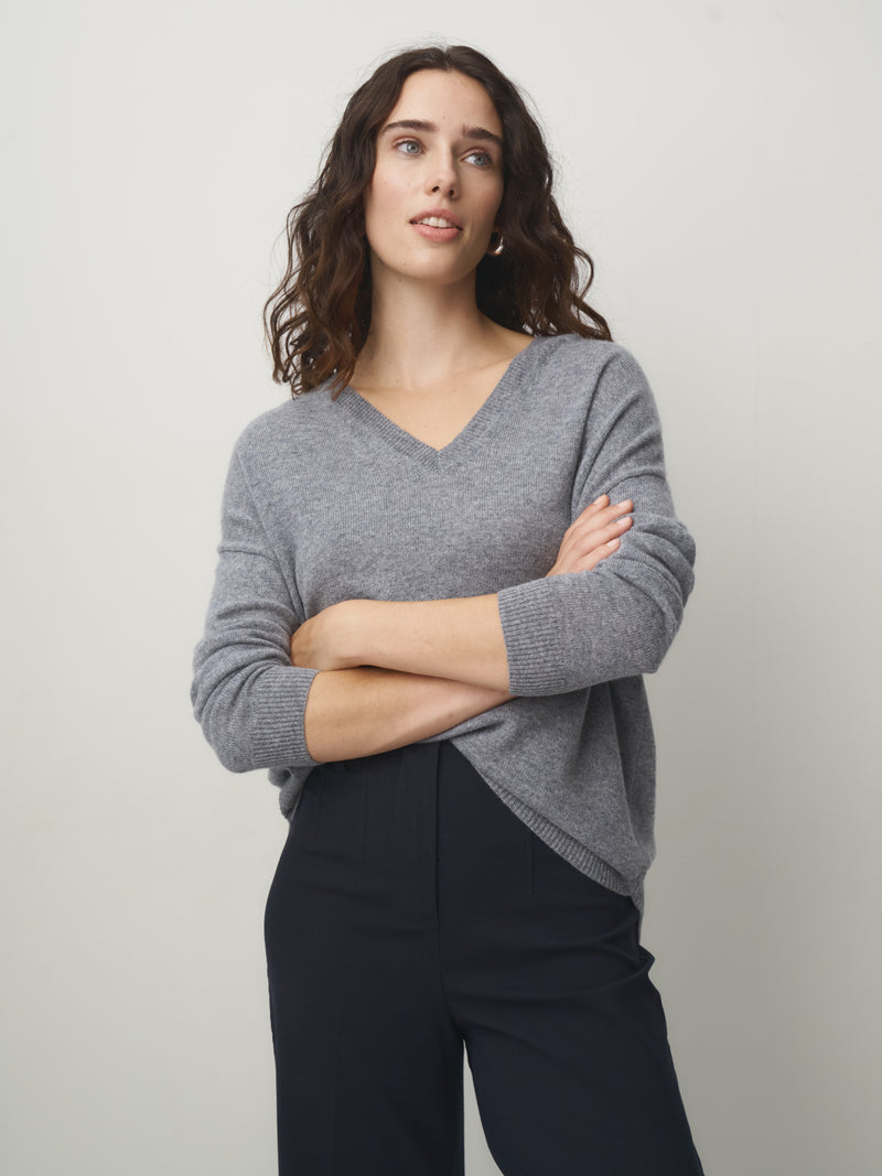 Cashmere Pullover VNeck // husky